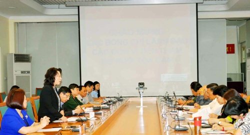 Phó Chủ tịch UBND tỉnh Quảng Ninh  Vũ Thị Thu Thủy phát biểu tại buổi làm việc